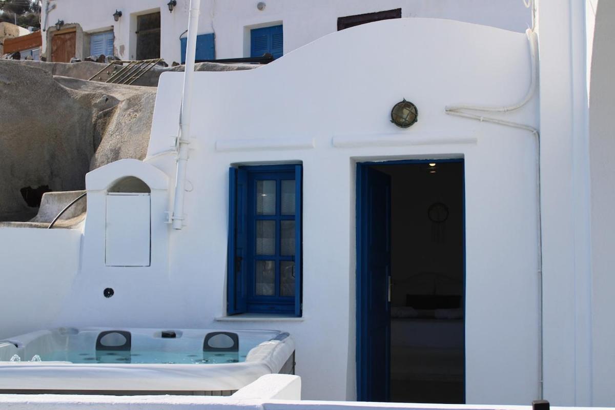 Villa Solasta #1 With Jacuzzi In Santorini Akrotiri  Exterior photo