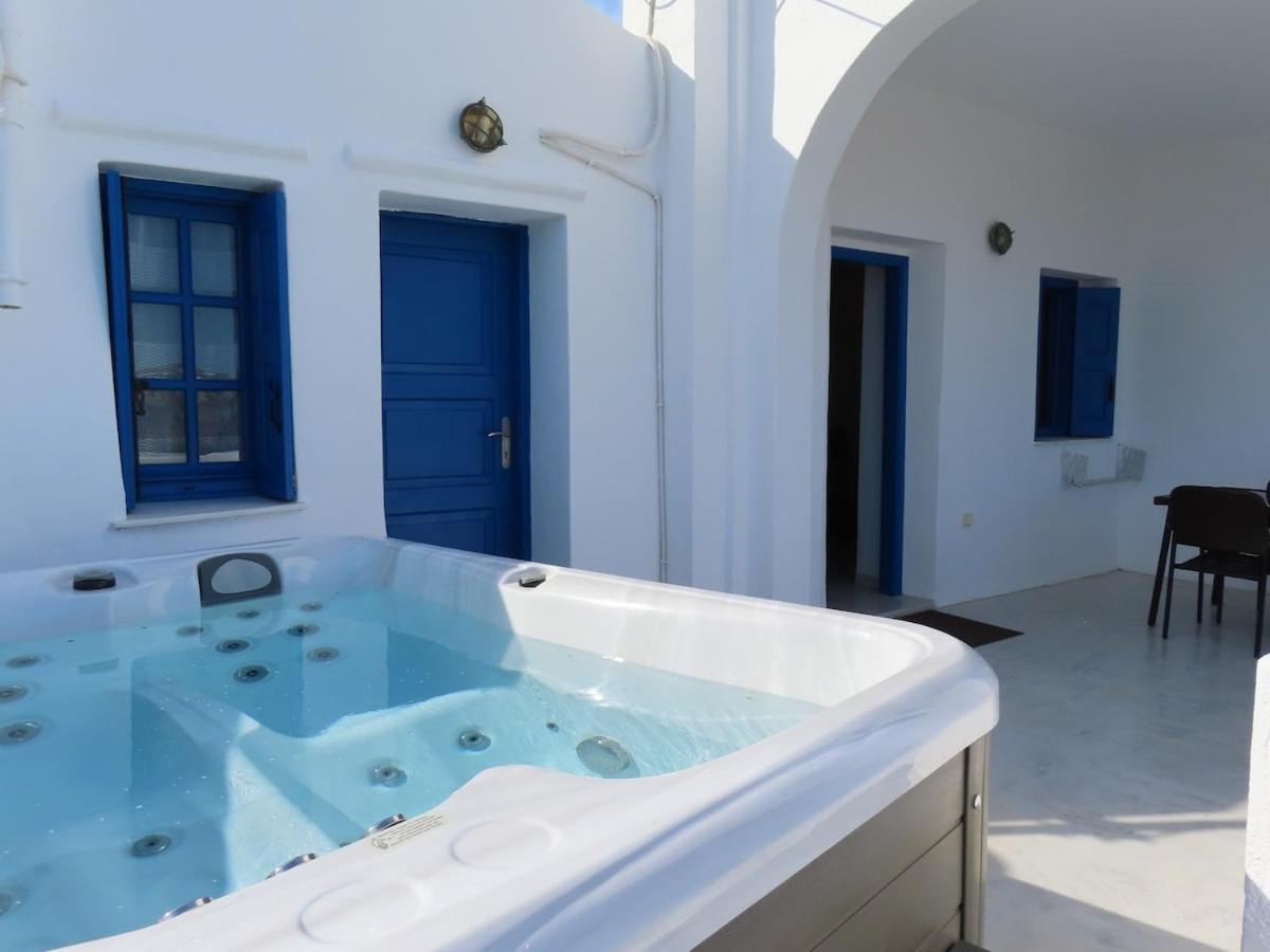Villa Solasta #1 With Jacuzzi In Santorini Akrotiri  Exterior photo