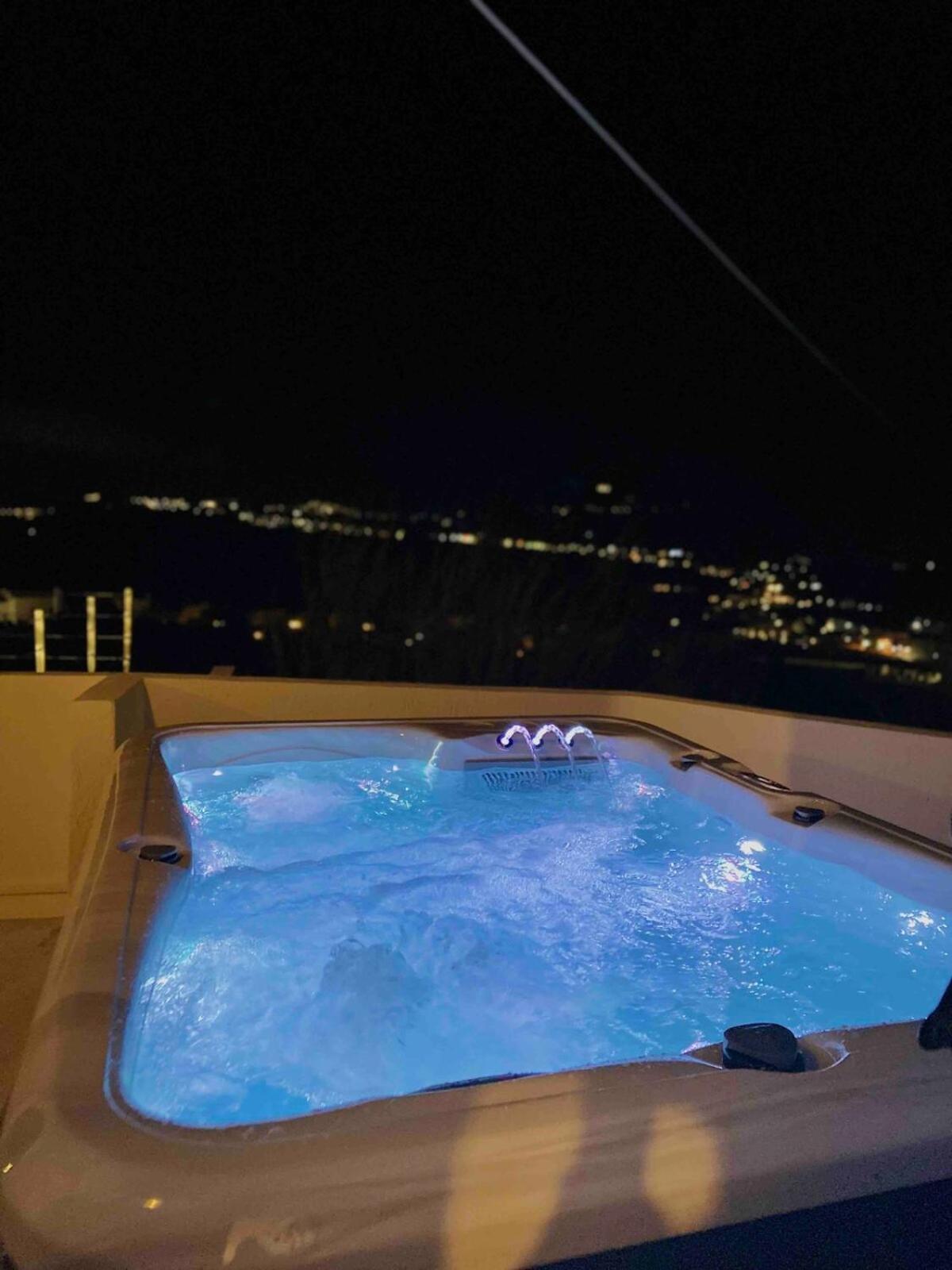 Villa Solasta #1 With Jacuzzi In Santorini Akrotiri  Exterior photo